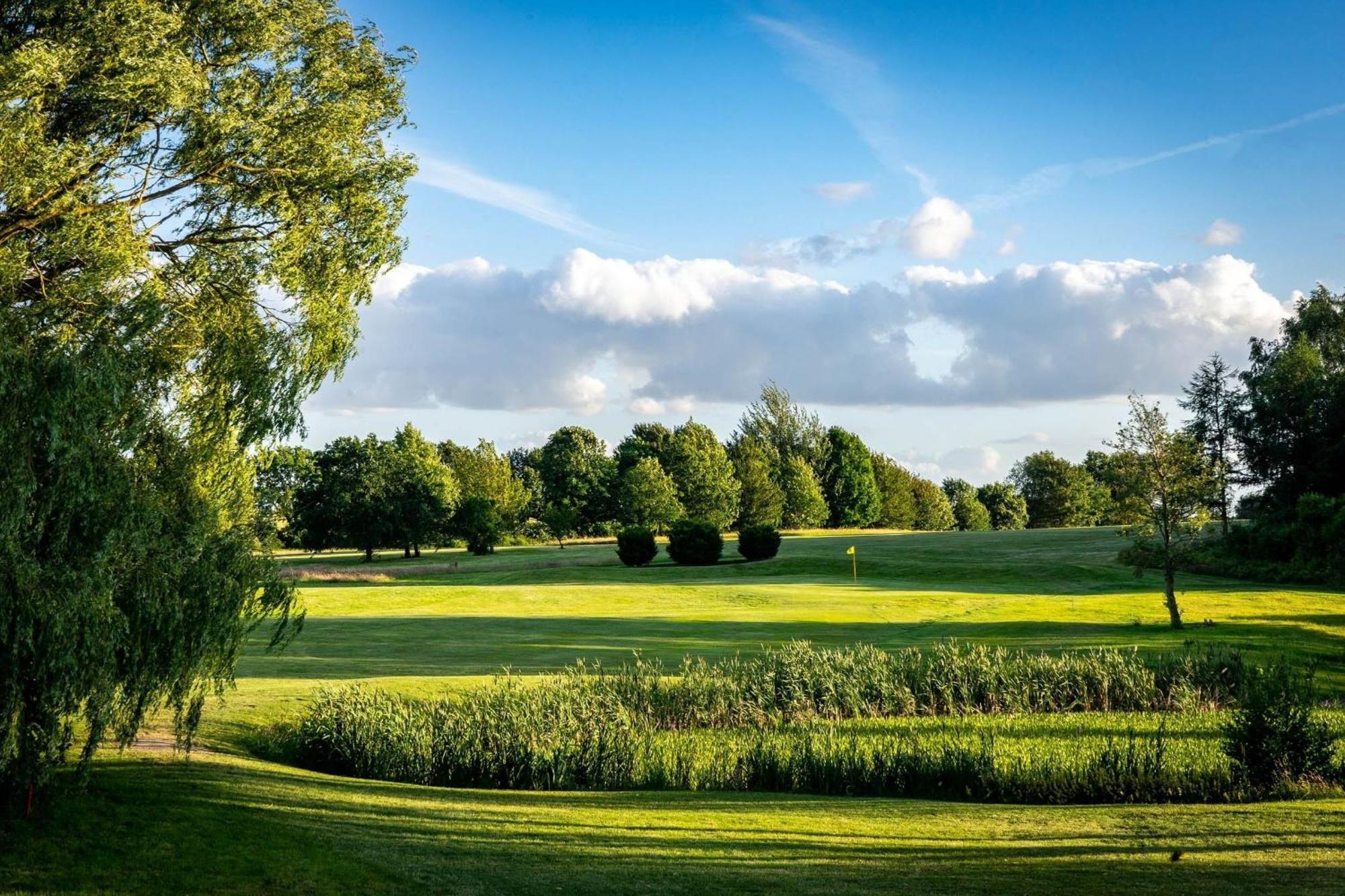 Golfplatz Ploener See Kleiner Ploener See Bosau 外观 照片